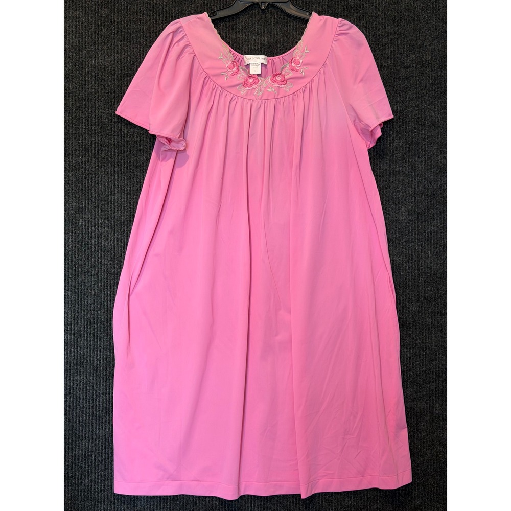 Vintage Shadowline 1X Pink Nylon Floral Embroidered Nightgown Short Sleeve Plus